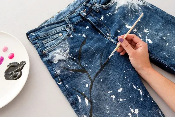 Pintura para tela - transforma tus jeans